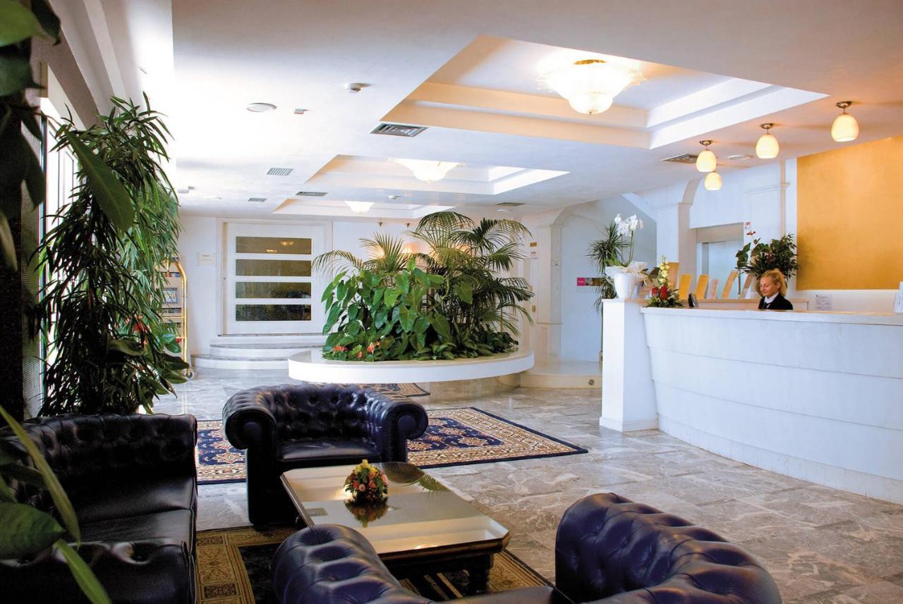 Metropolitan Family Hotel 4*